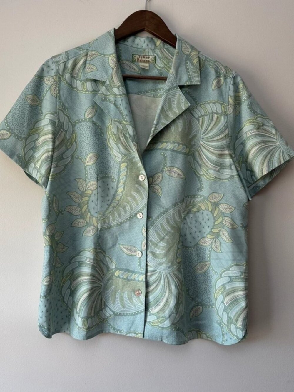 Tommy Bahama Women’s 100% Silk Button Front Tropical Paisley Shirt Size L
